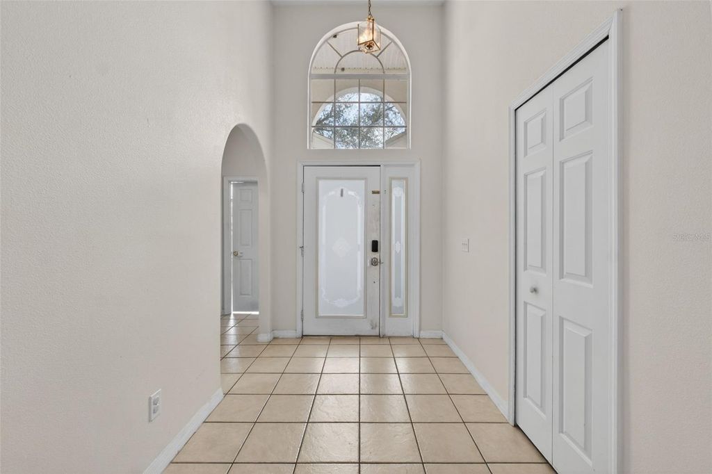 Photo of 801 High Pointe Circle, Minneola, FL 34715 (MLS # O6388047)