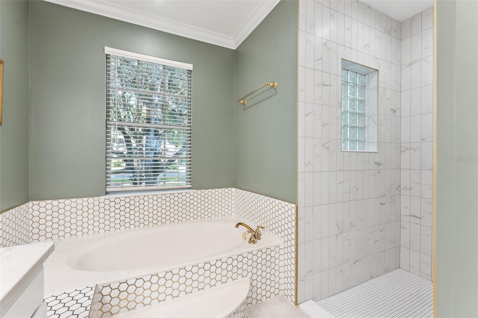 RESERVE AT TUSCAWILLA PH 1 THE - Residential