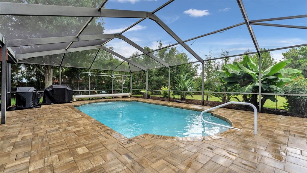 Photo of 5014 Sunrise Drive, Winter Haven, FL 33880 (MLS # L4964789)