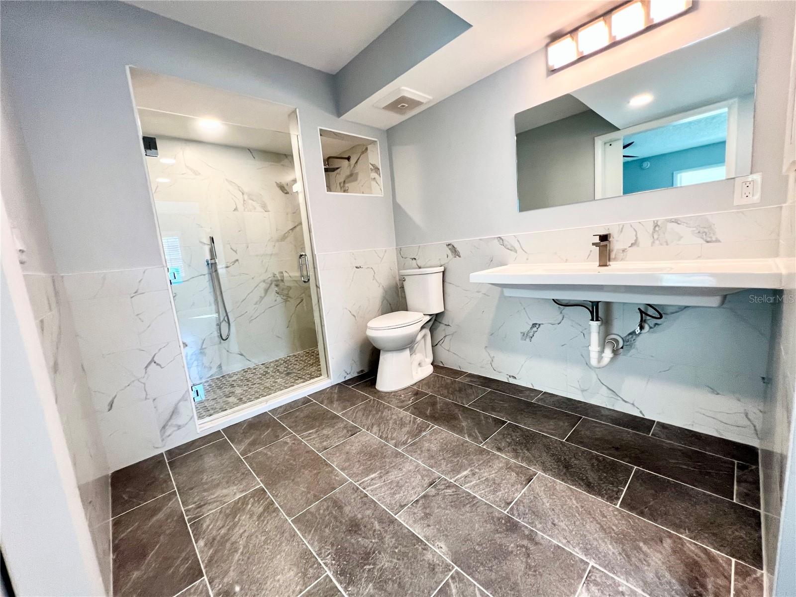 WHITNEY BEACH - Residential