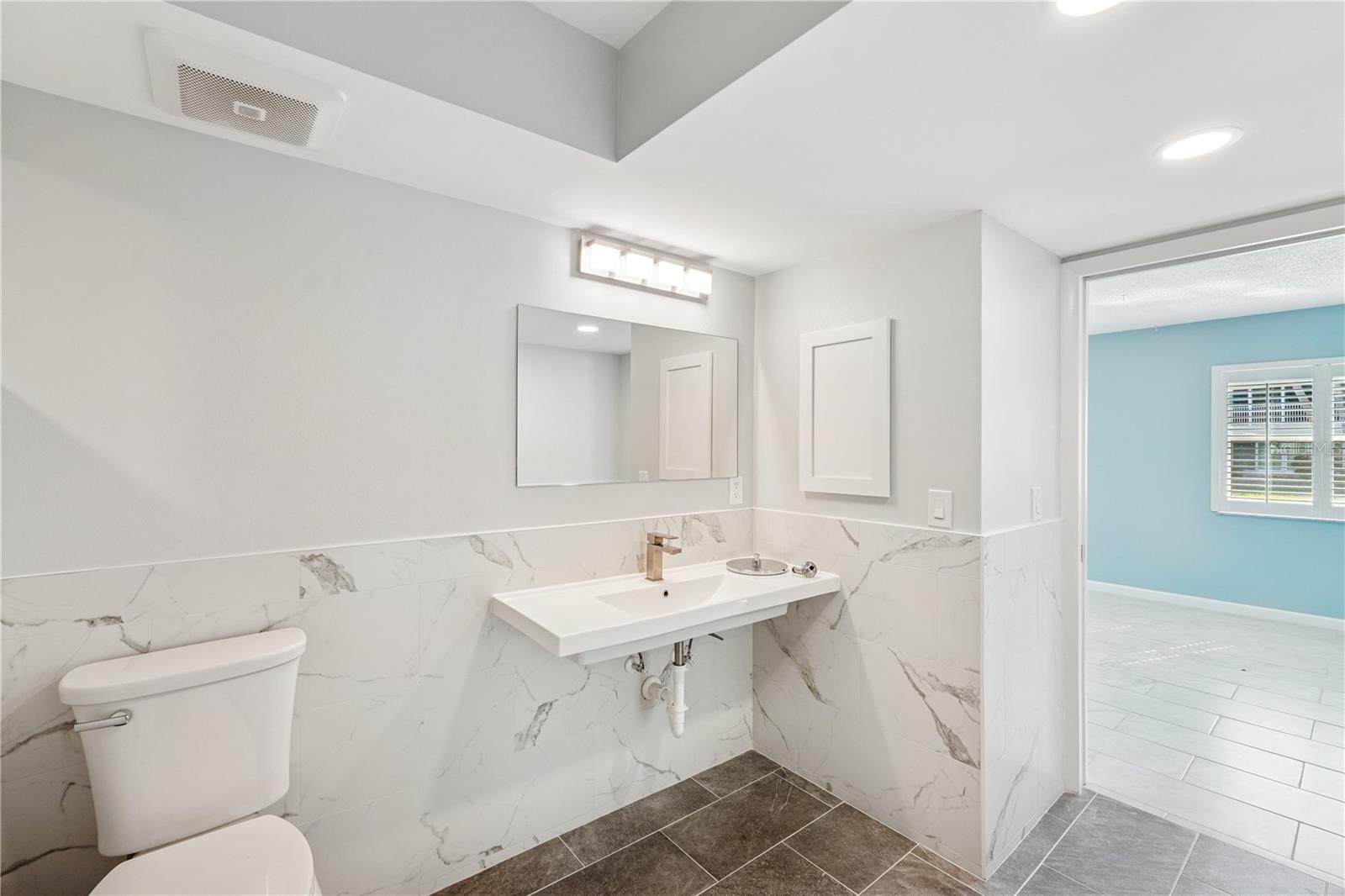 WHITNEY BEACH - Residential