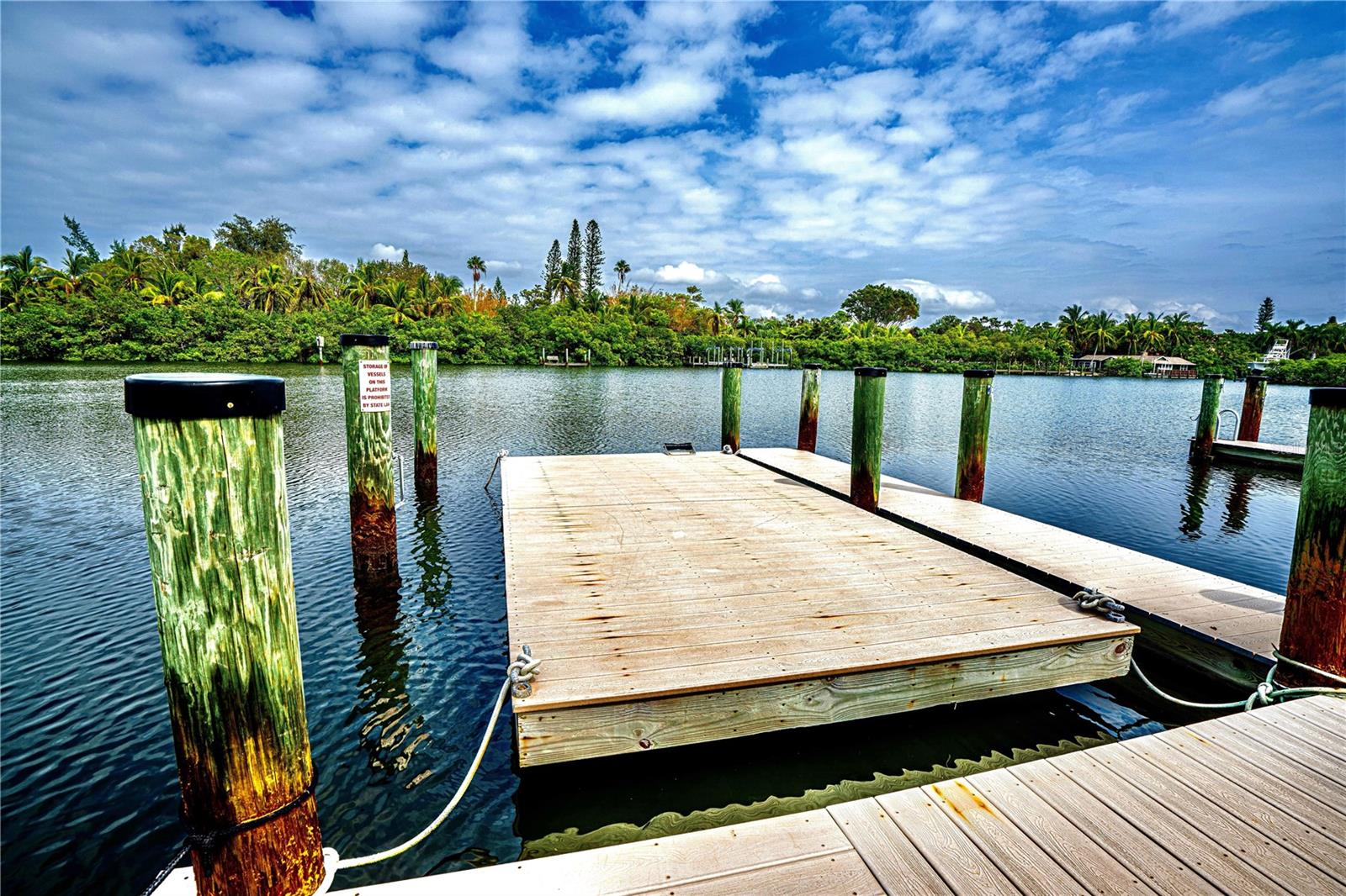 WHITNEY BEACH - Residential