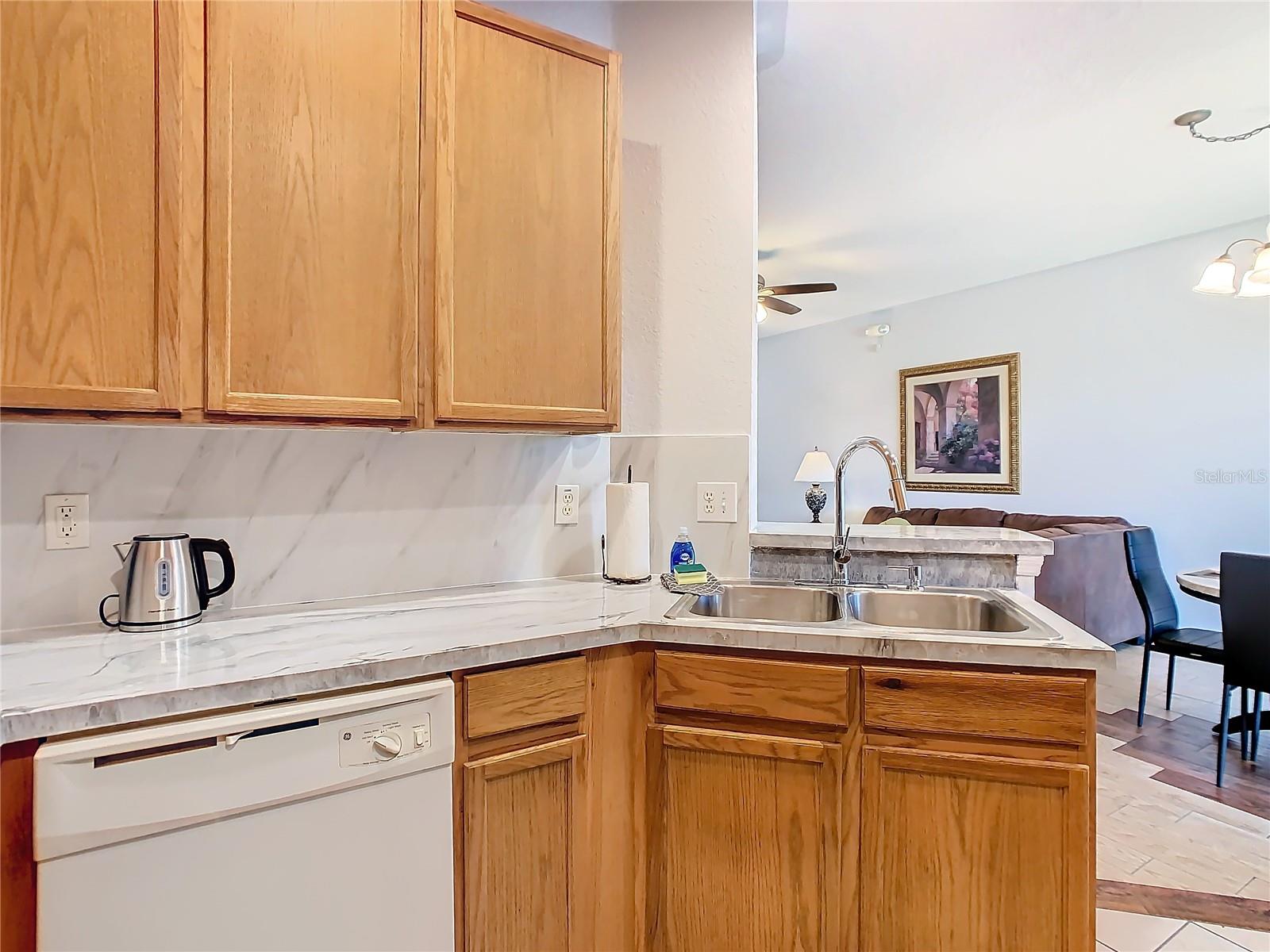 TRAFALGAR VILLAGE PH 1 - Residential Lease