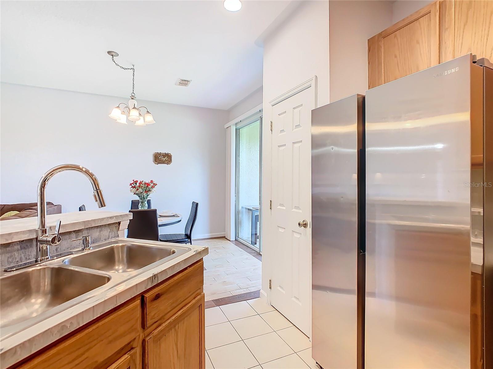 TRAFALGAR VILLAGE PH 1 - Residential Lease