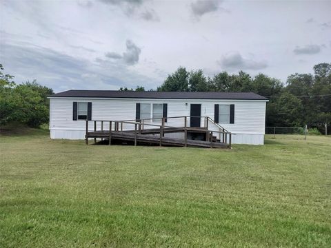 Photo of 6932 Dove Cross Loop, Lakeland, FL 33810 (MLS # TB8427177)