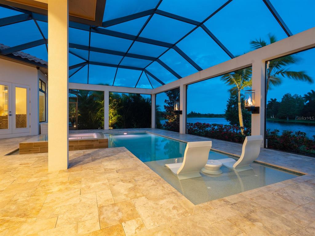 LAKE CLUB - Residential