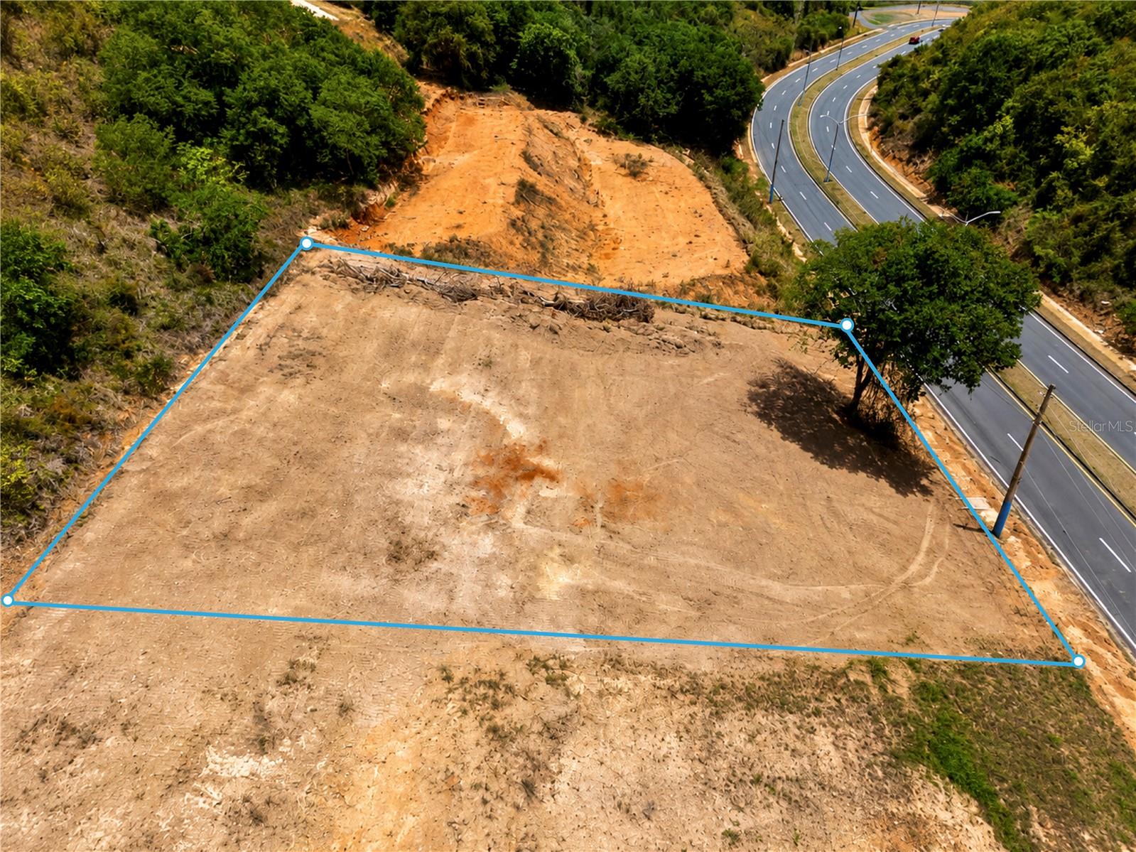Lot 15 AVE EL CONQUISTADOR
