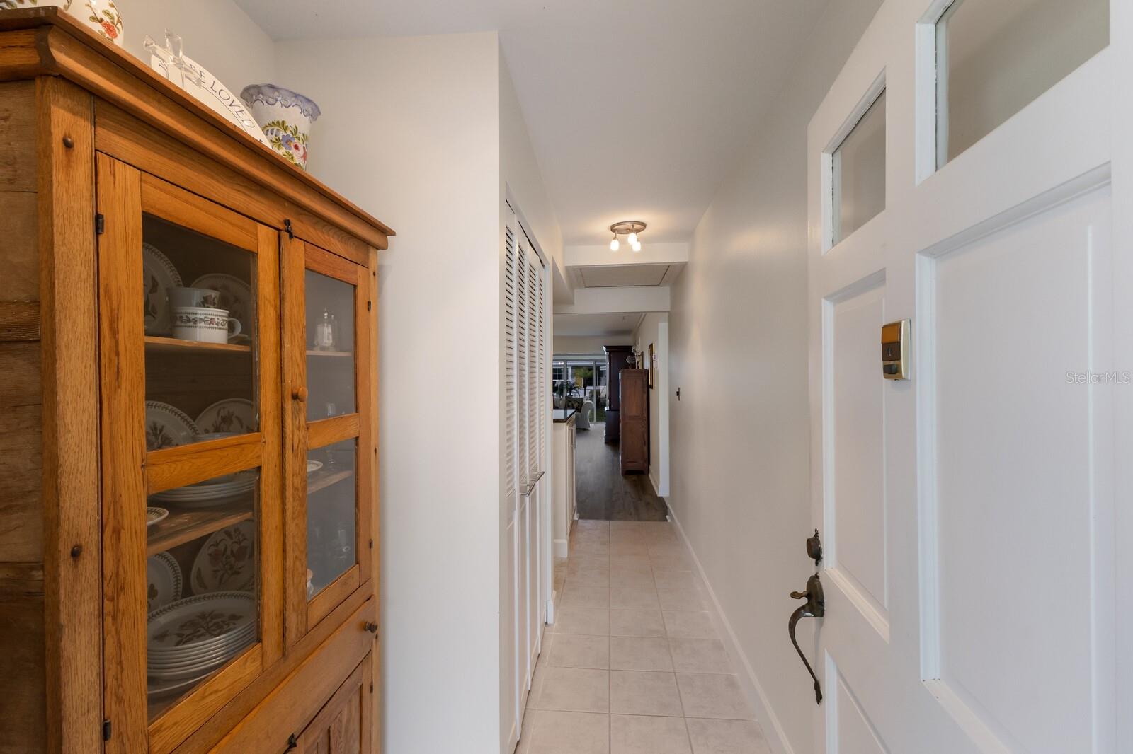 4414 MOUNT VERNON DRIVE 1