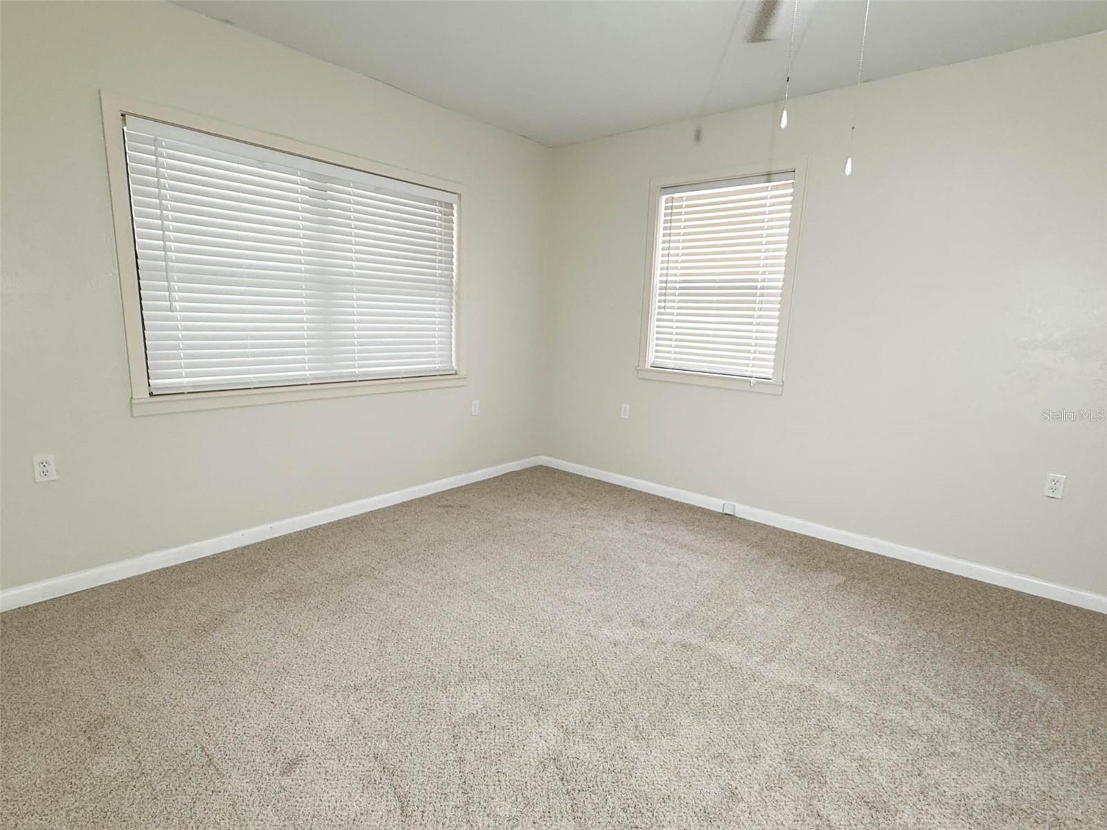 LAKE BREEZE ESTATES - Residential