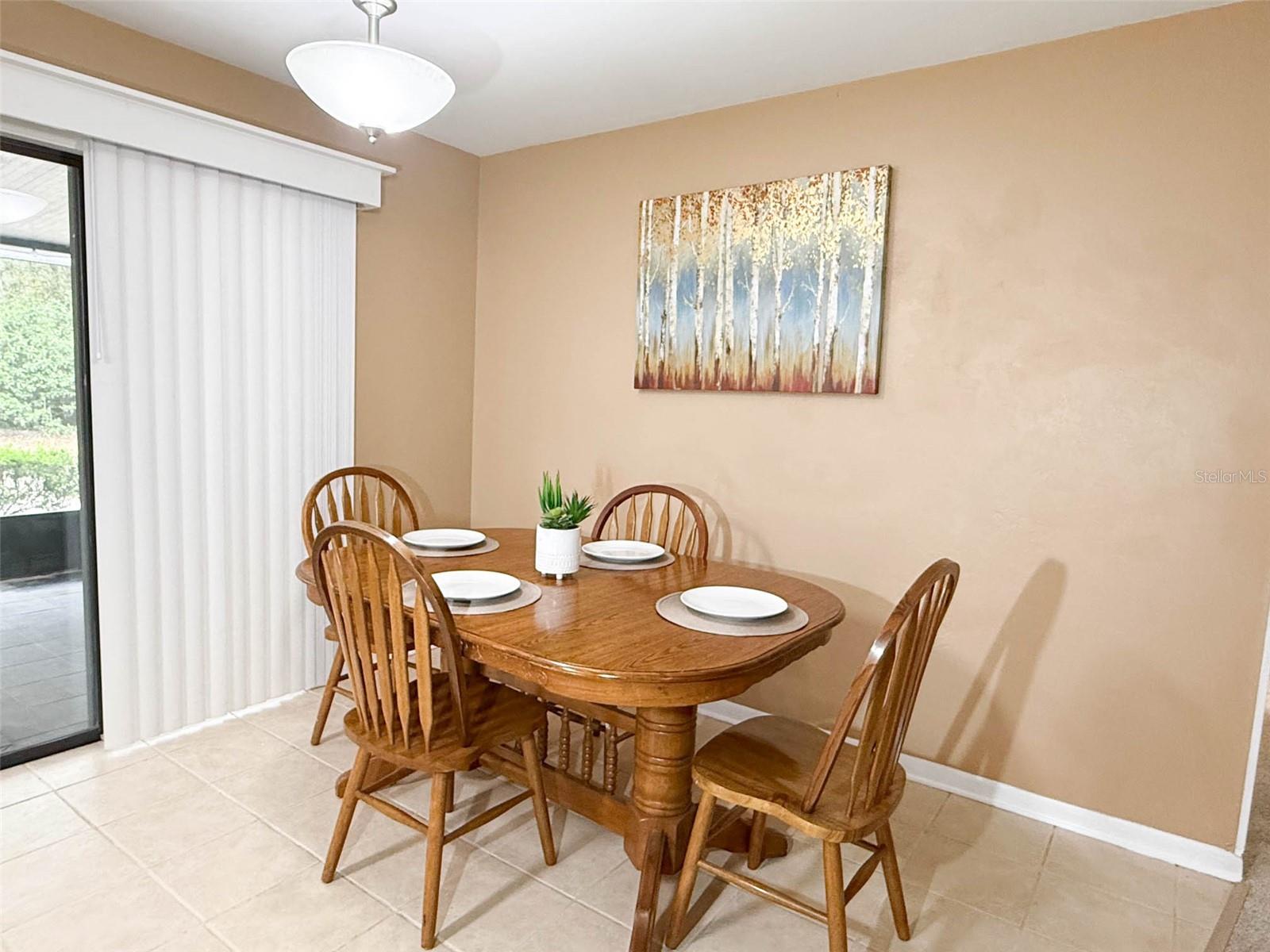 LAKE BREEZE ESTATES - Residential