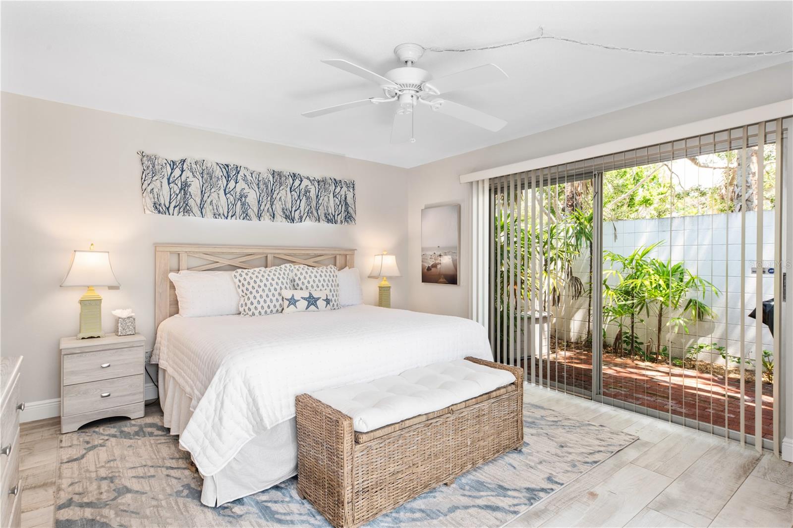 PROVINCIAL GARDENS - Residential Lease