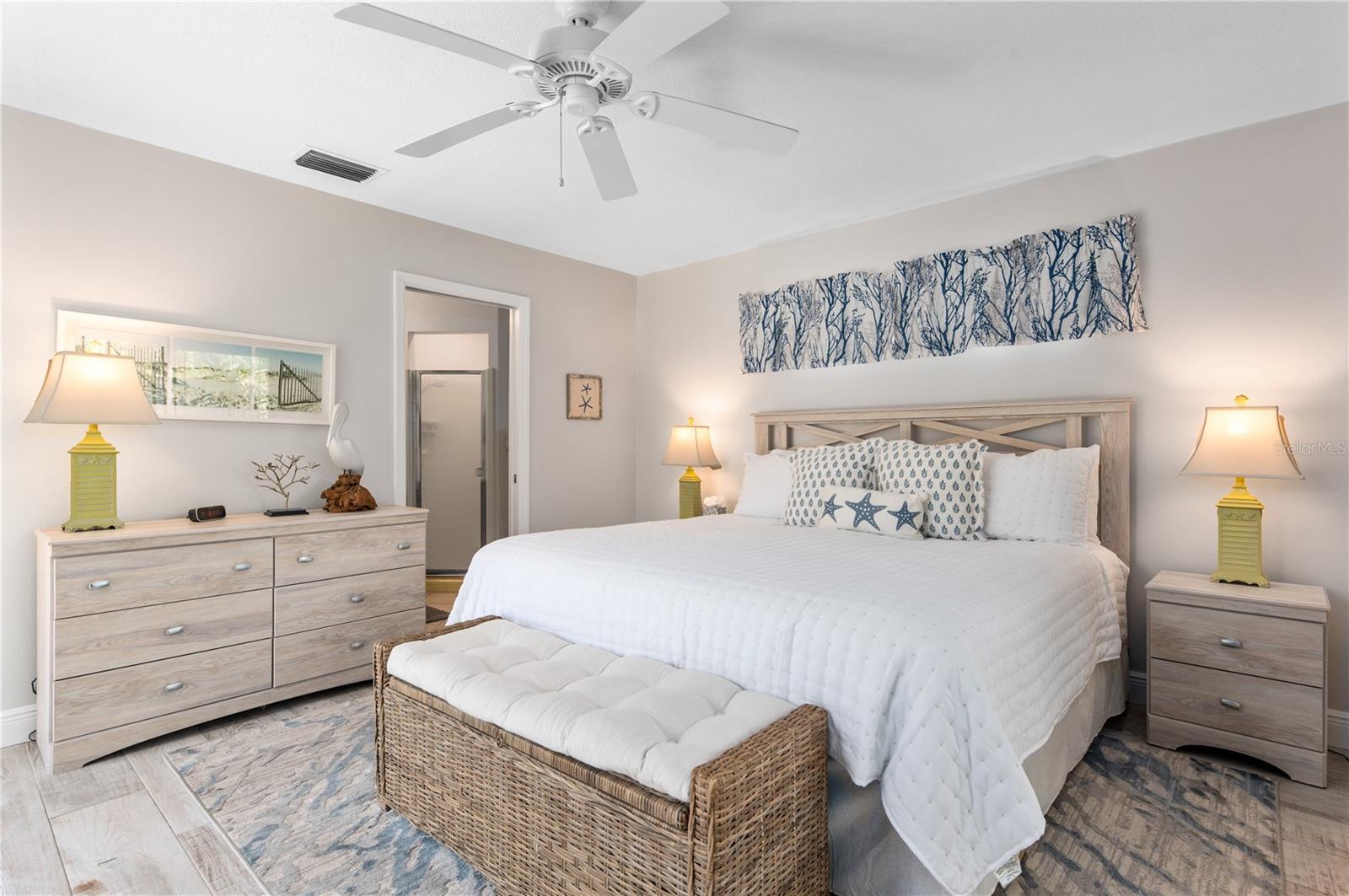 PROVINCIAL GARDENS - Residential Lease