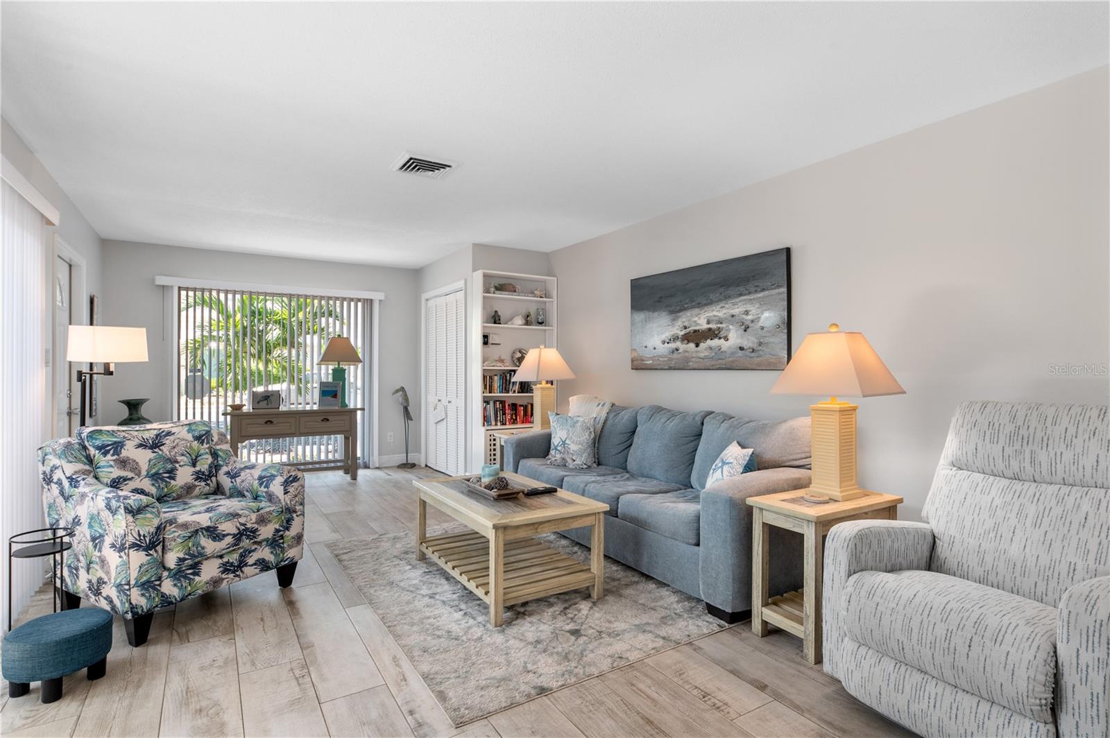 PROVINCIAL GARDENS - Residential Lease