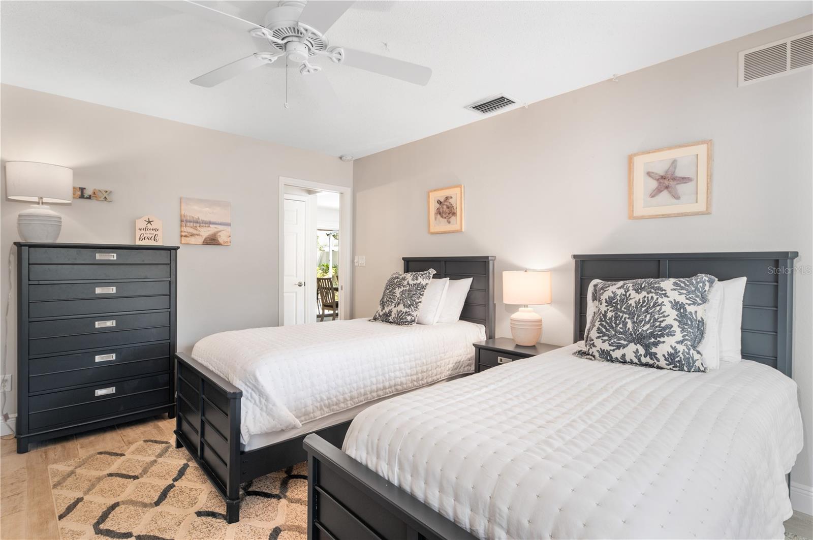 PROVINCIAL GARDENS - Residential Lease