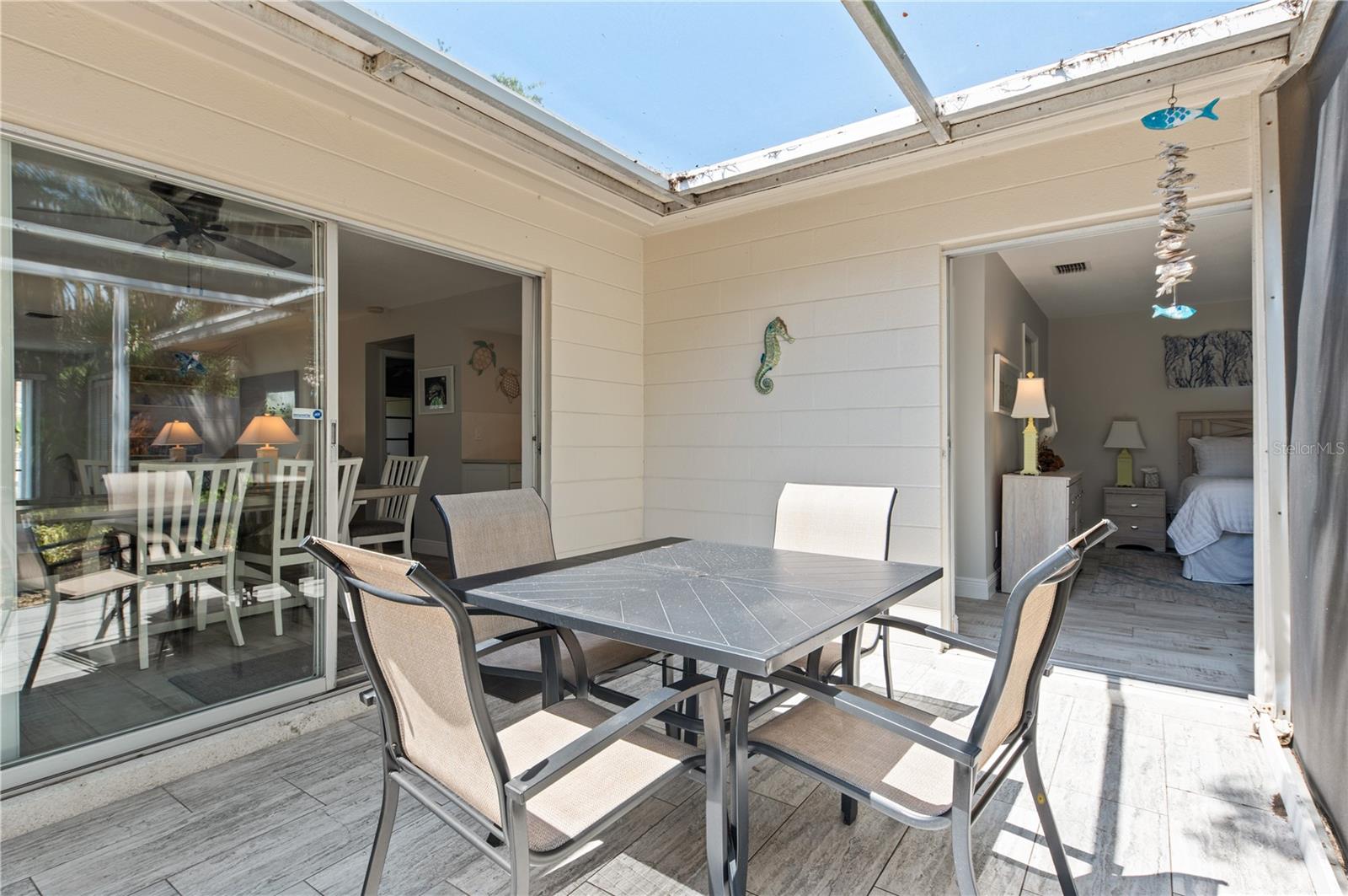 PROVINCIAL GARDENS - Residential Lease