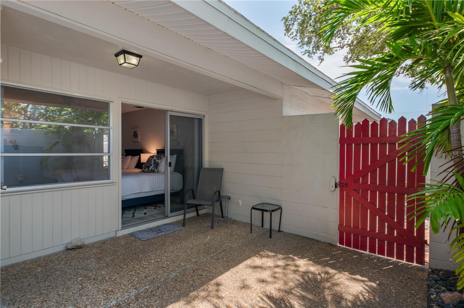 PROVINCIAL GARDENS - Residential Lease