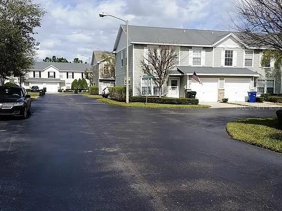 13290 THOROUGHBRED LOOP