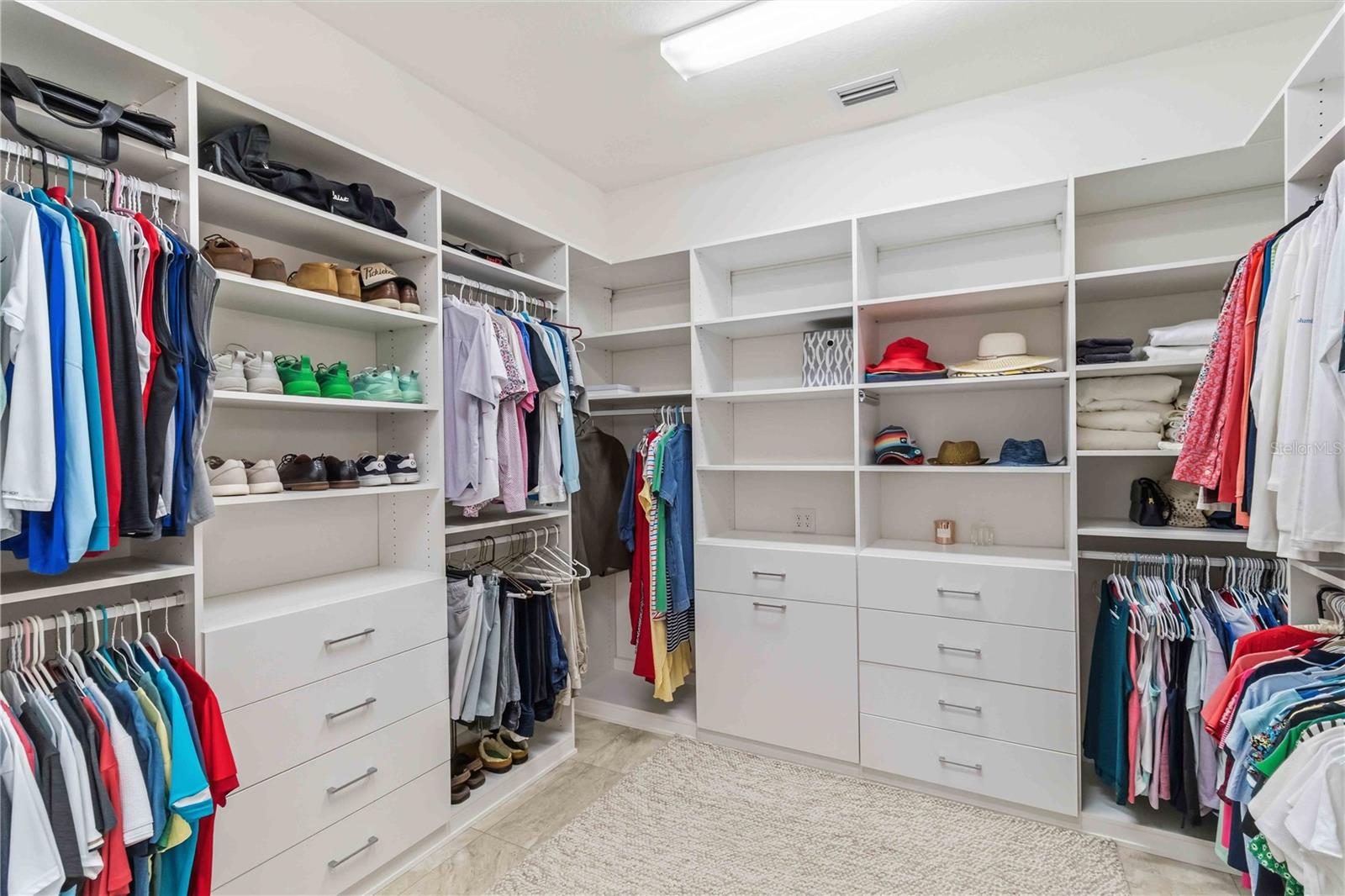 BAYSIDE - Residential