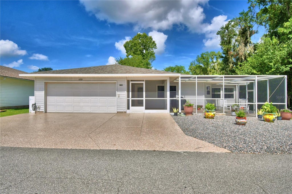 Photo of 4789 Squire Hollow Drive, Lakeland, FL 33811 (MLS # L4963766)