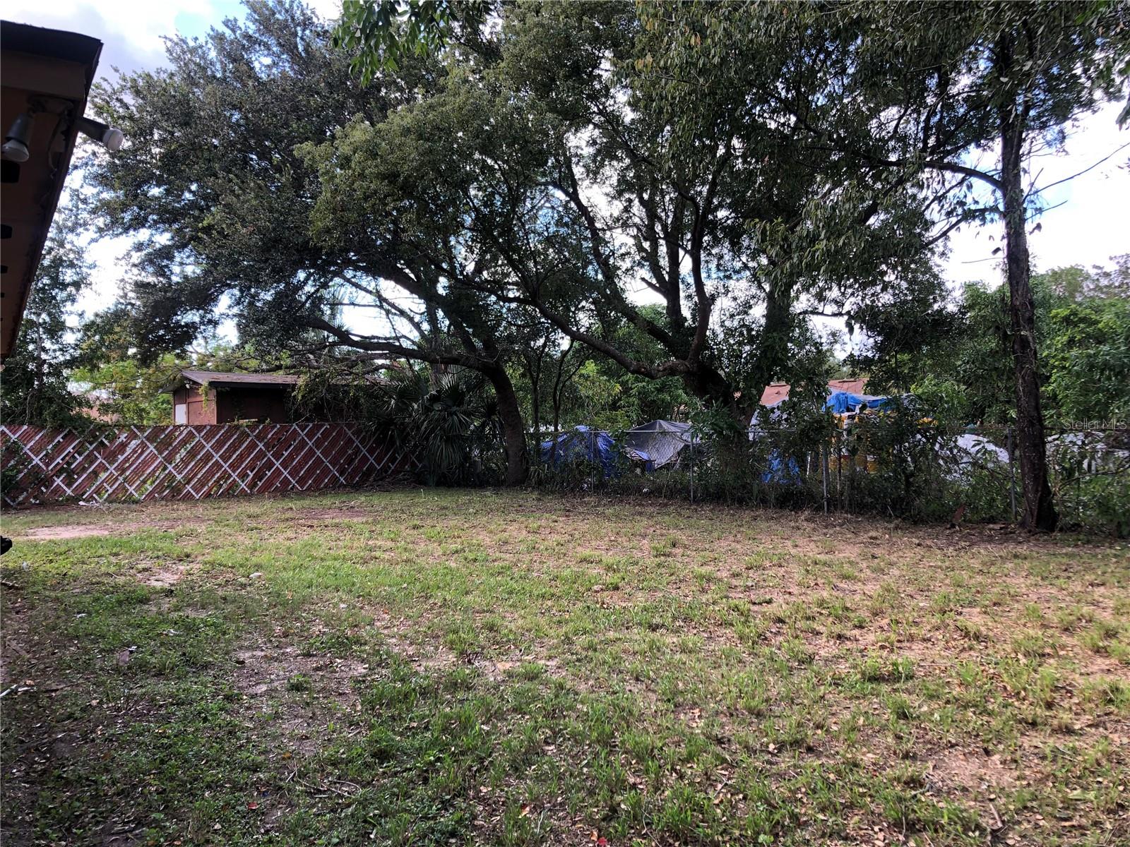 BEL-AIRE WOODS 8TH ADD - Residential Lease