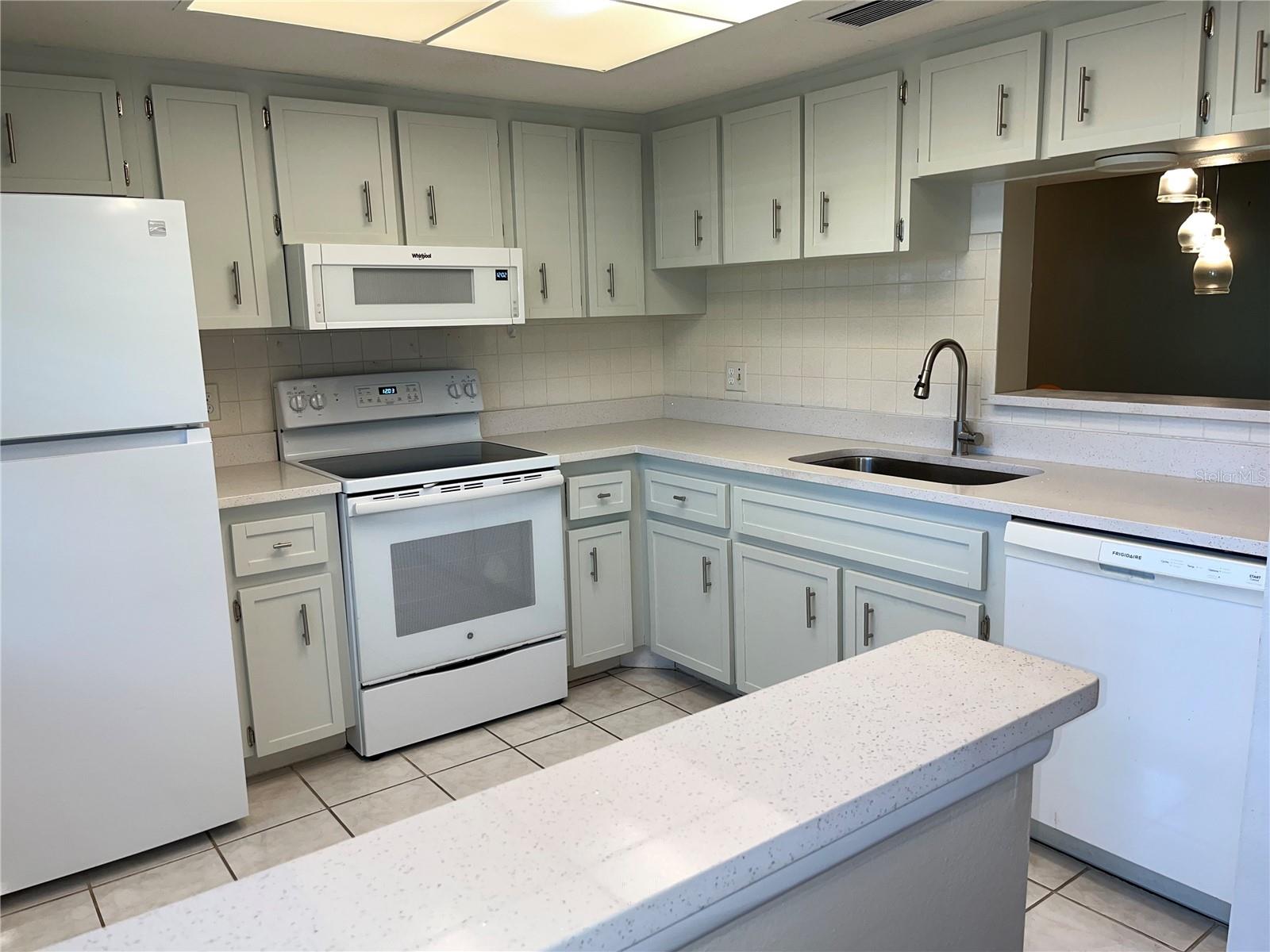 PATRICIAN OAKS - Residential Lease