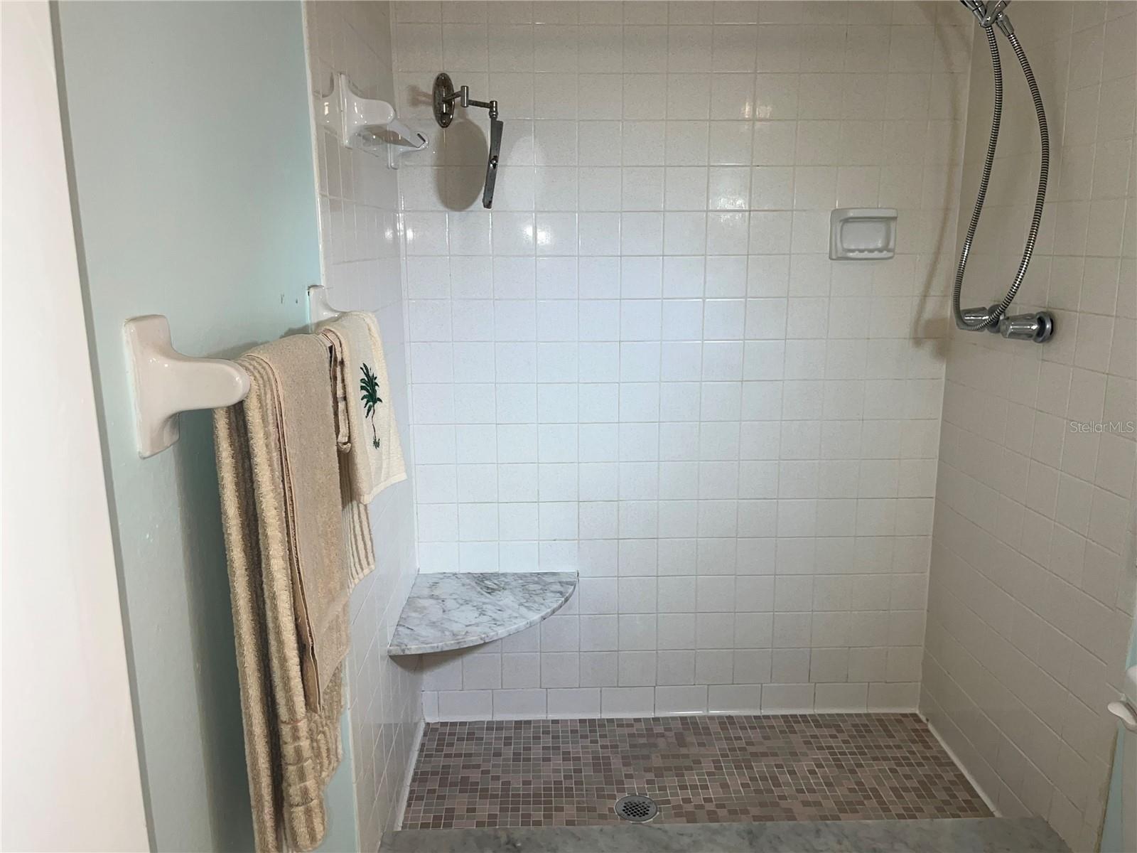 PATRICIAN OAKS - Residential Lease