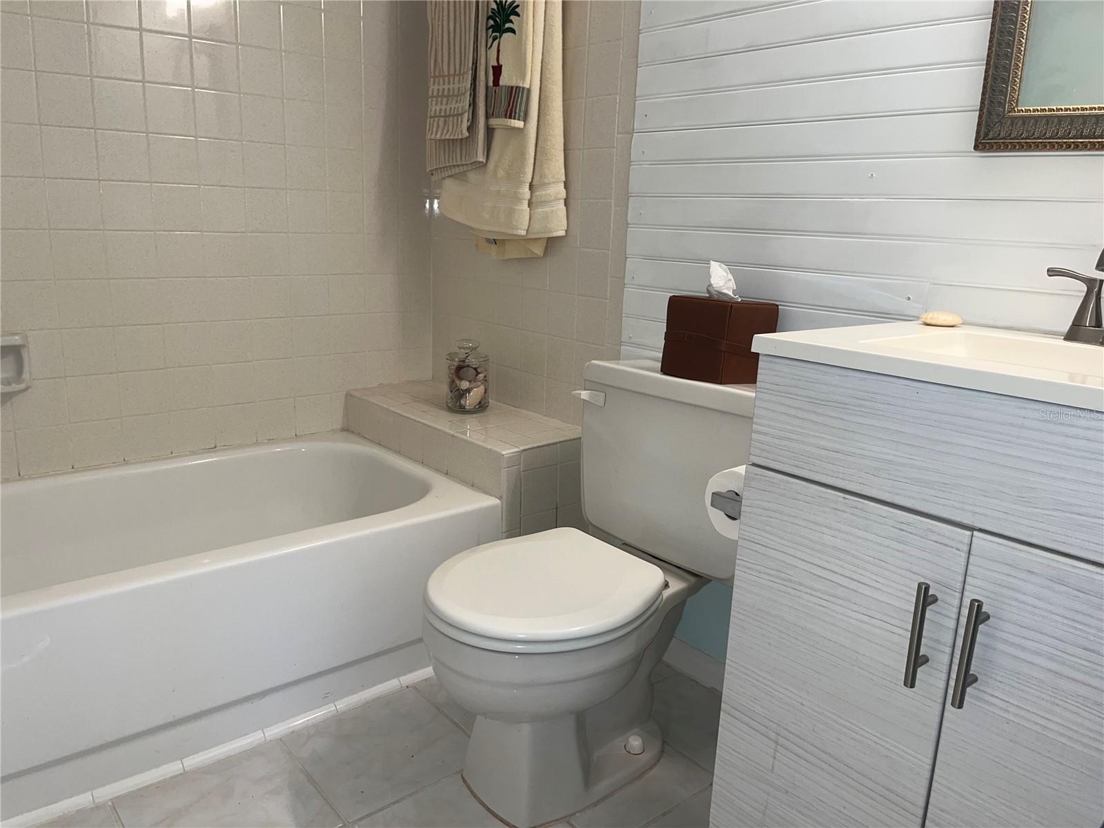 PATRICIAN OAKS - Residential Lease