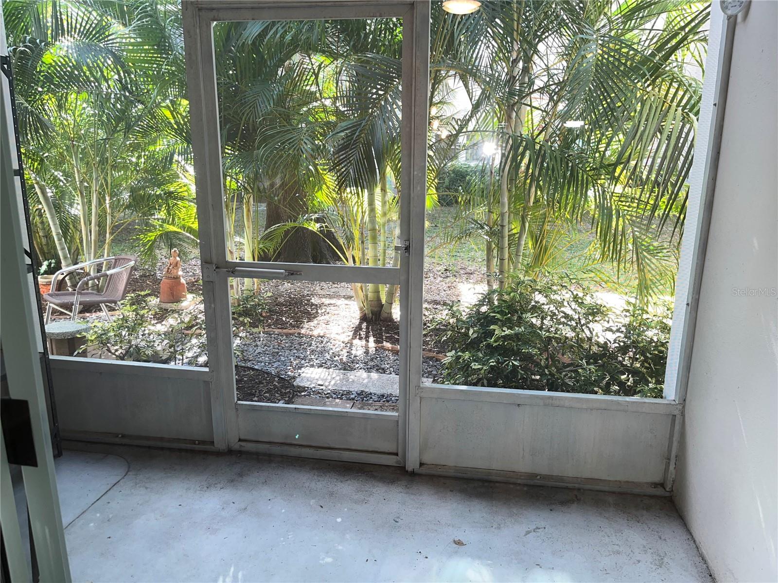 PATRICIAN OAKS - Residential Lease