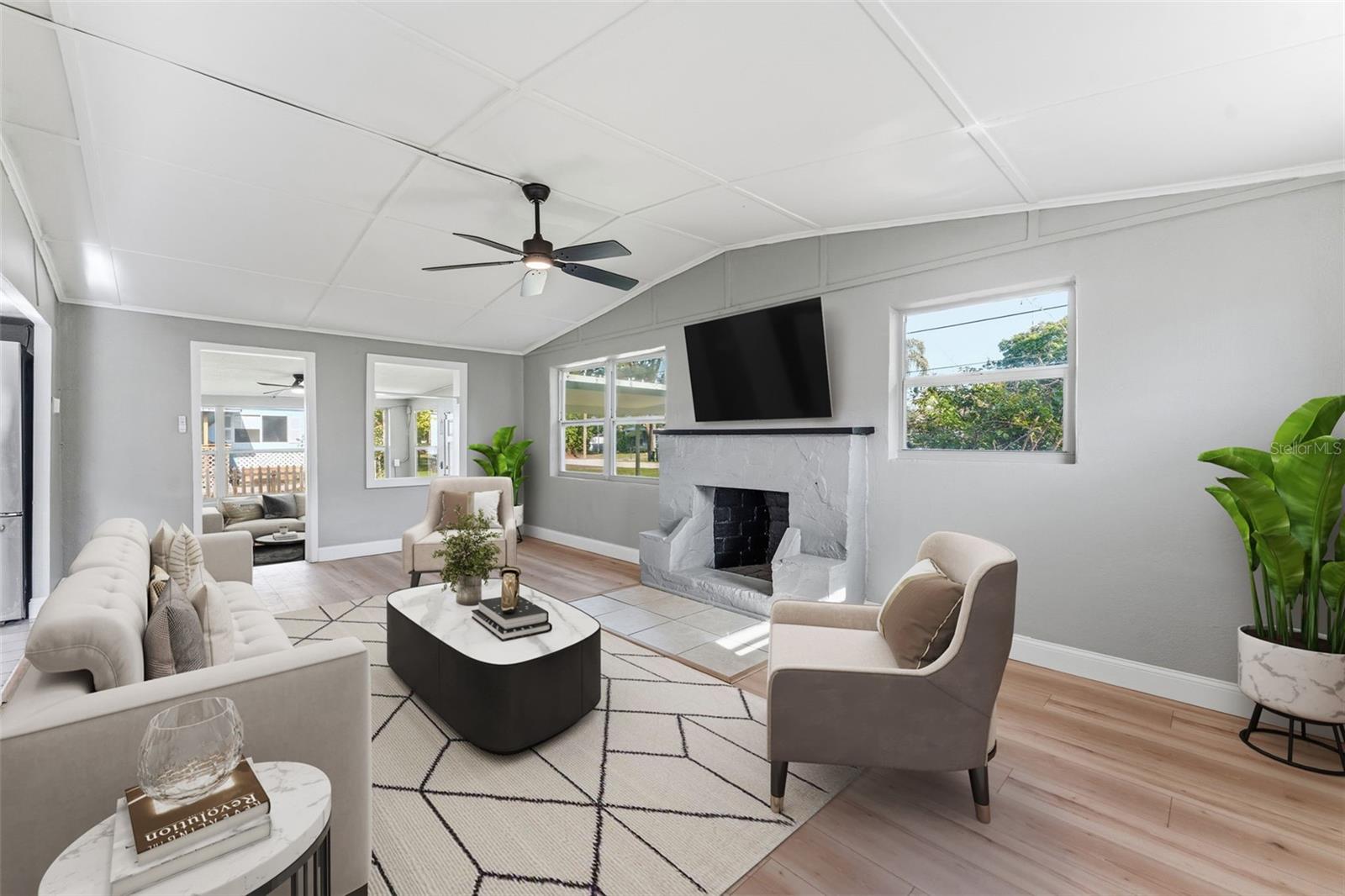 HIGHLAND ACRES - Residential