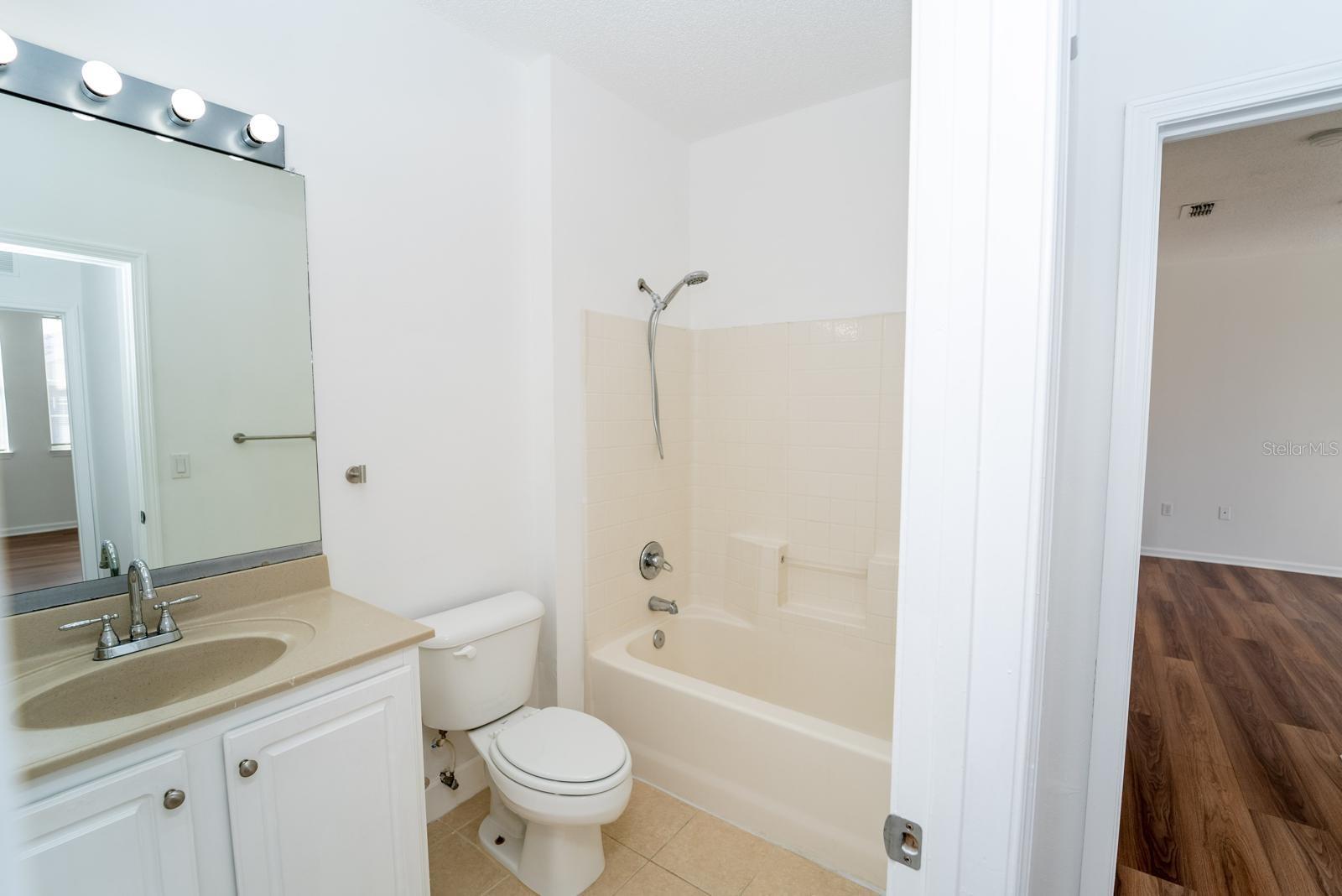 VILLANOVA/HUNTERS CRK - Residential