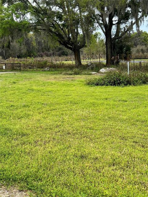 300 E HIGHWAY 316 CITRA FL 32113