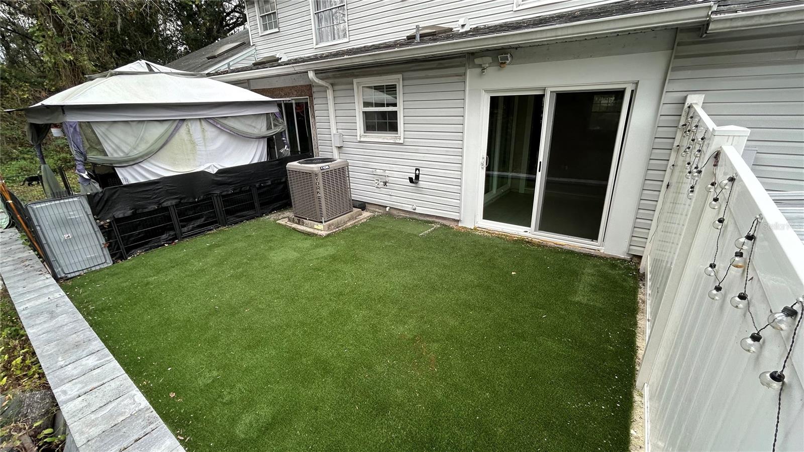 RIVERS EDGE - Residential