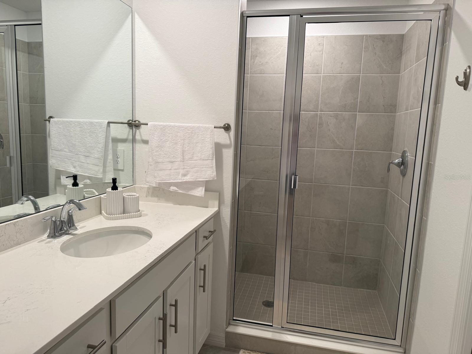 8797 - TERRACE III AT WELLEN PARK - Residential