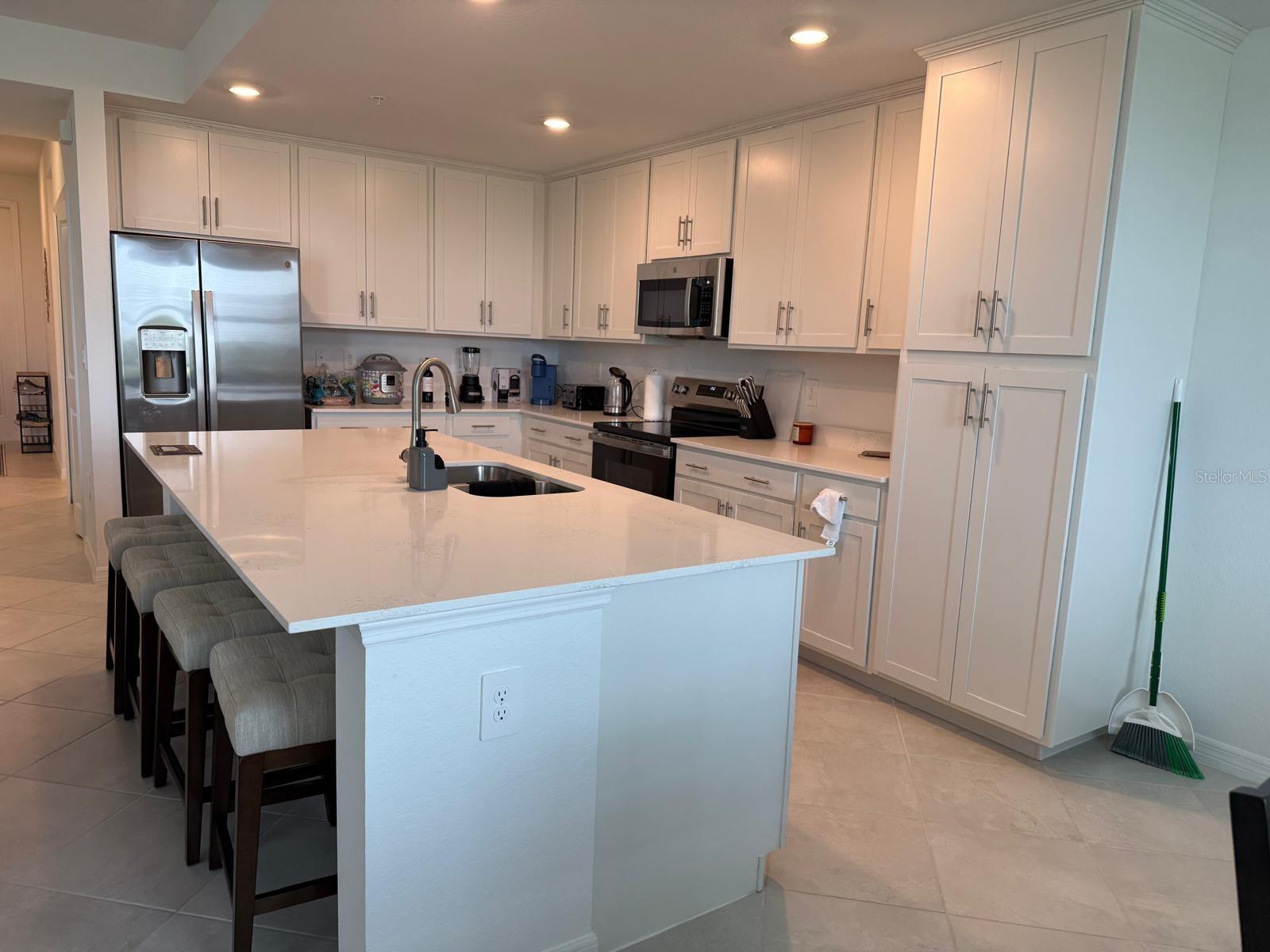 8797 - TERRACE III AT WELLEN PARK - Residential