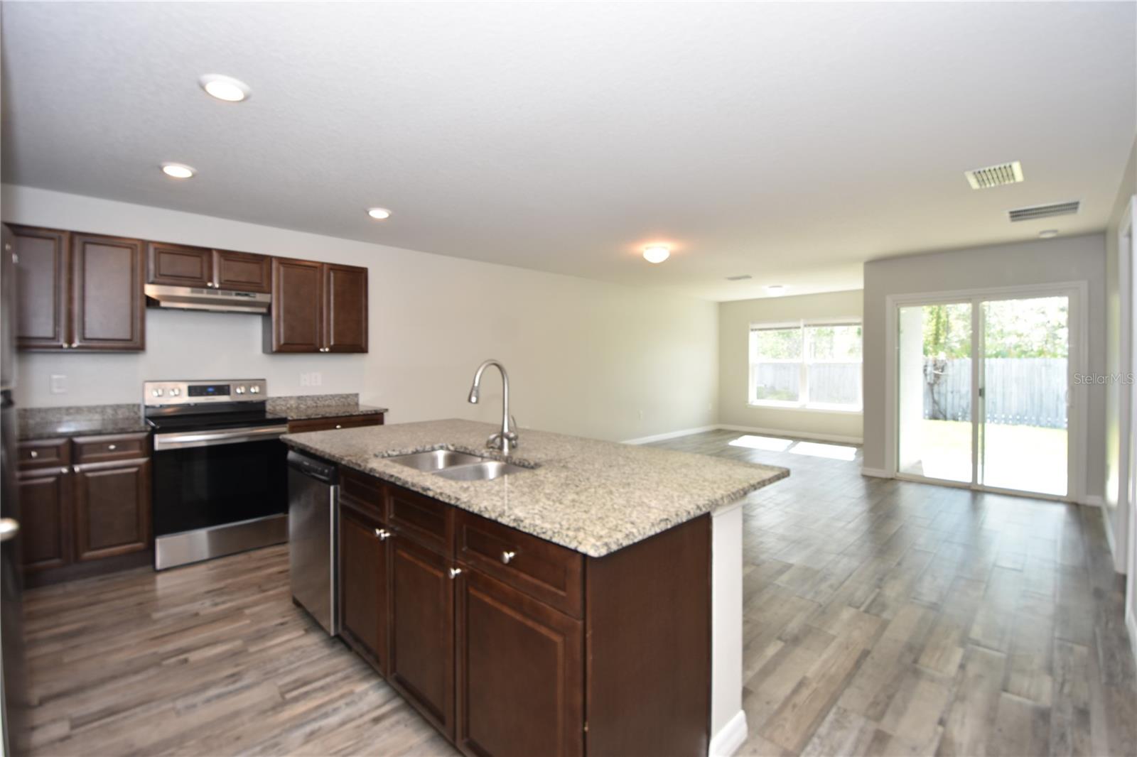 21 SEWARD TRAIL E B