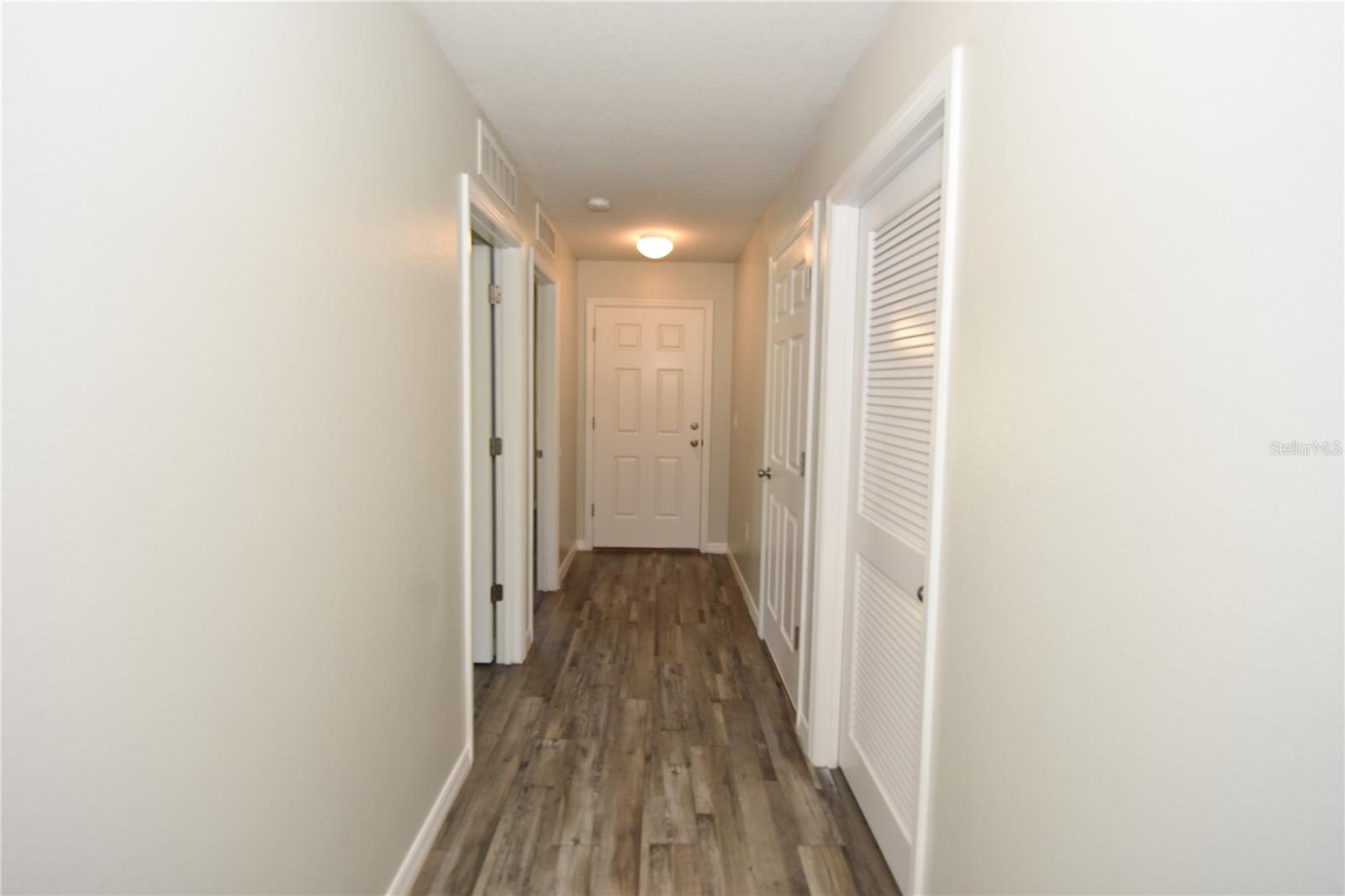 21 SEWARD TRAIL E B