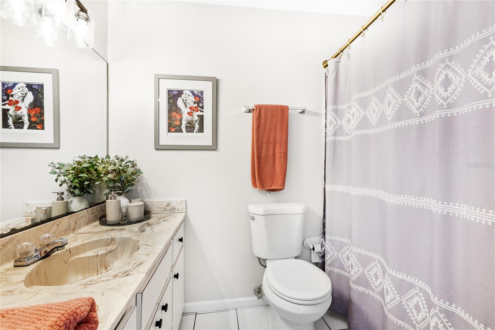 6936100; HOLMES BEACH 33RD UNIT; LOT 3; BLOCK 10; - Residential