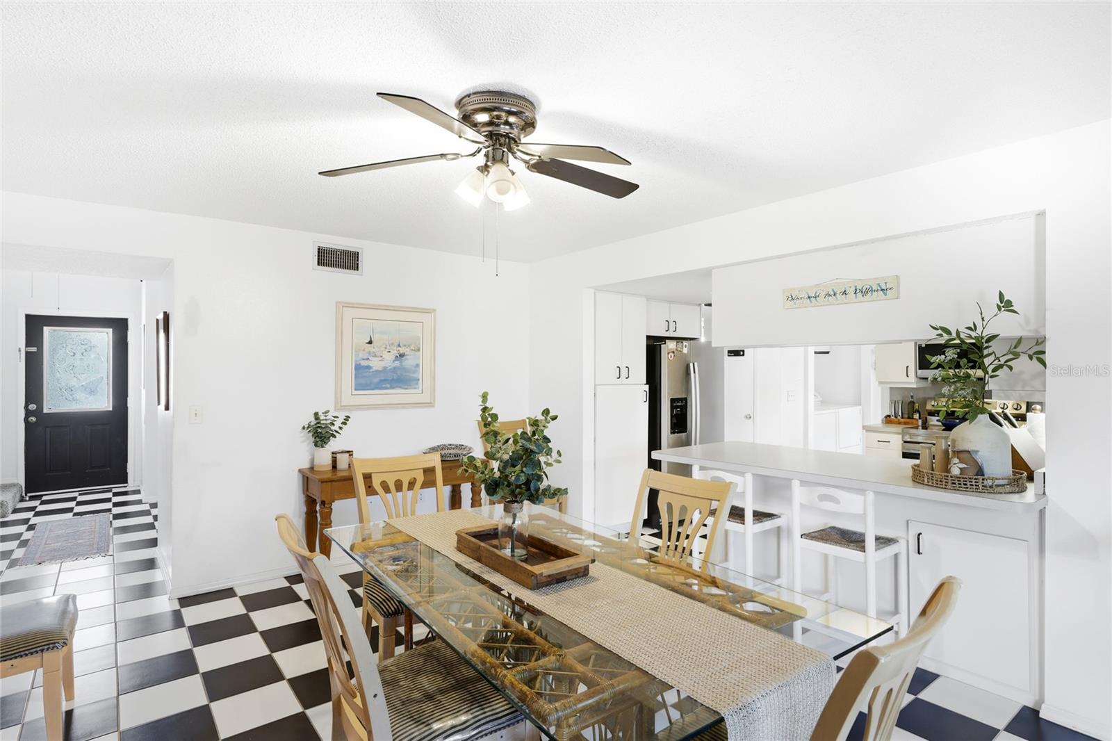 6936100; HOLMES BEACH 33RD UNIT; LOT 3; BLOCK 10; - Residential