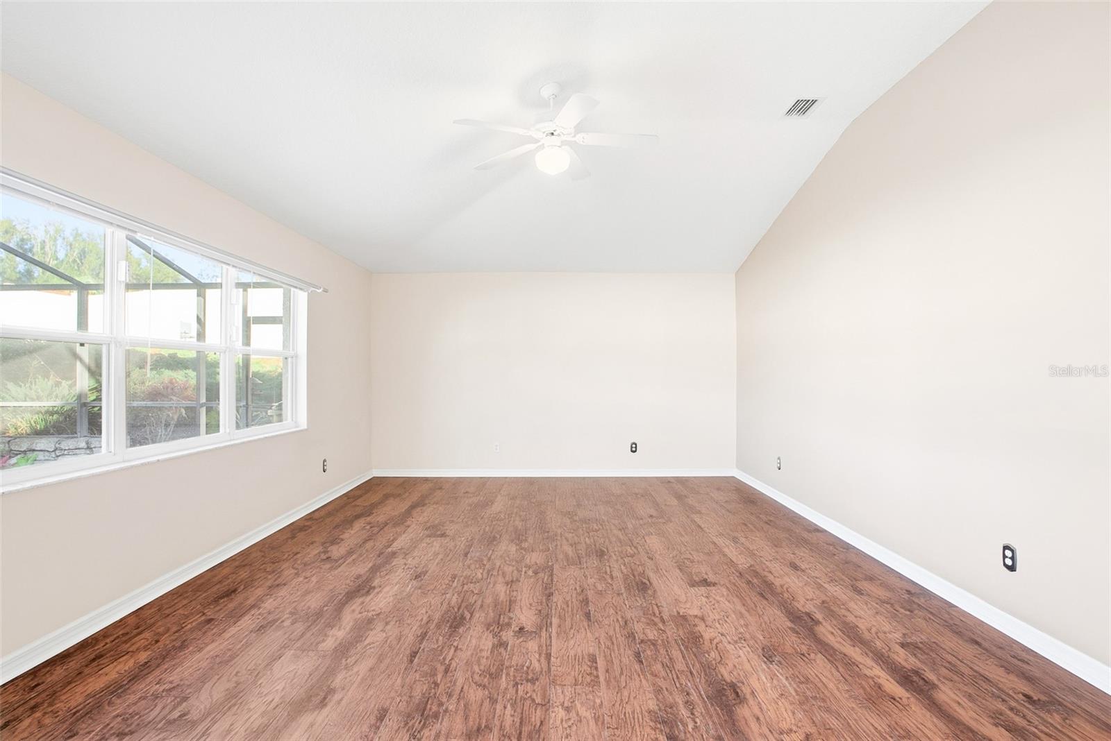 VINEYARD ESTATES SUB - Residential