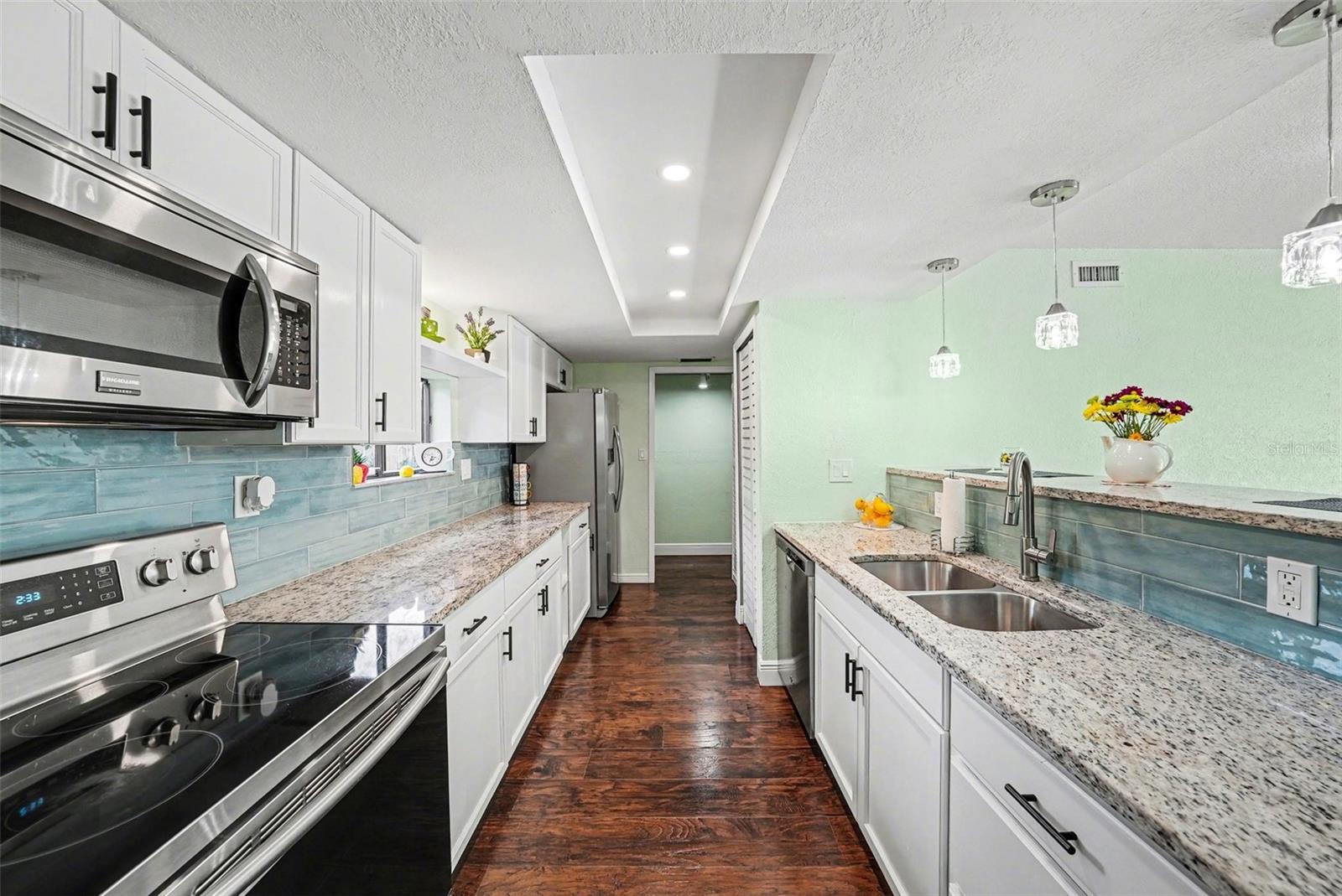 MEADOWOOD CONDO VILLAGE THREE - Residential