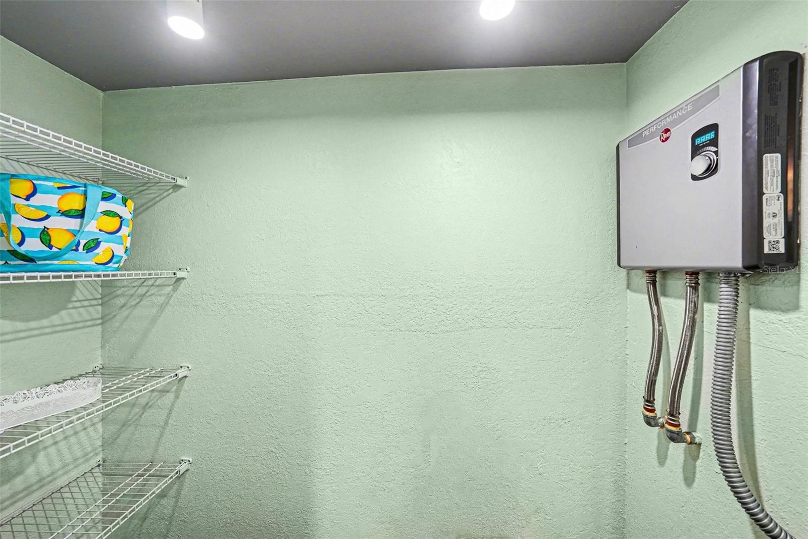 MEADOWOOD CONDO VILLAGE THREE - Residential