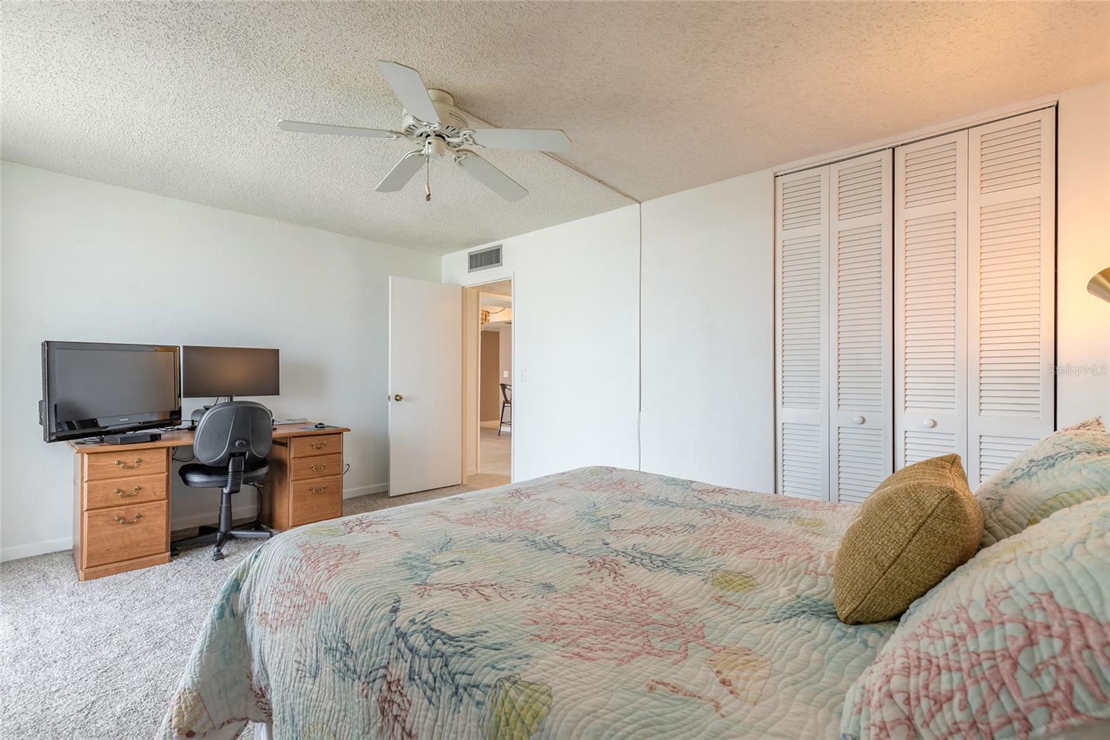 OCEAN 02 CONDO - Residential