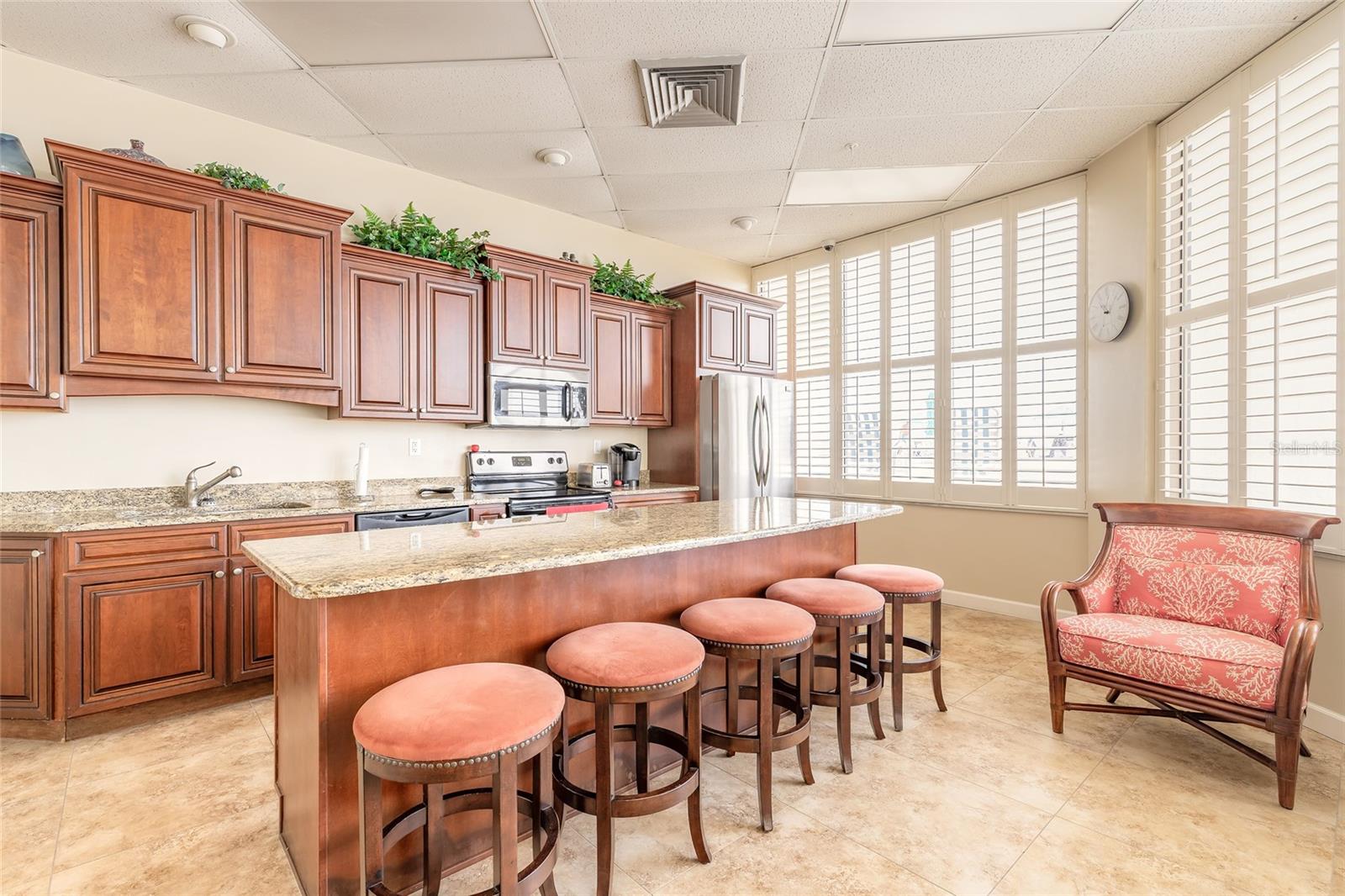 OCEAN 02 CONDO - Residential