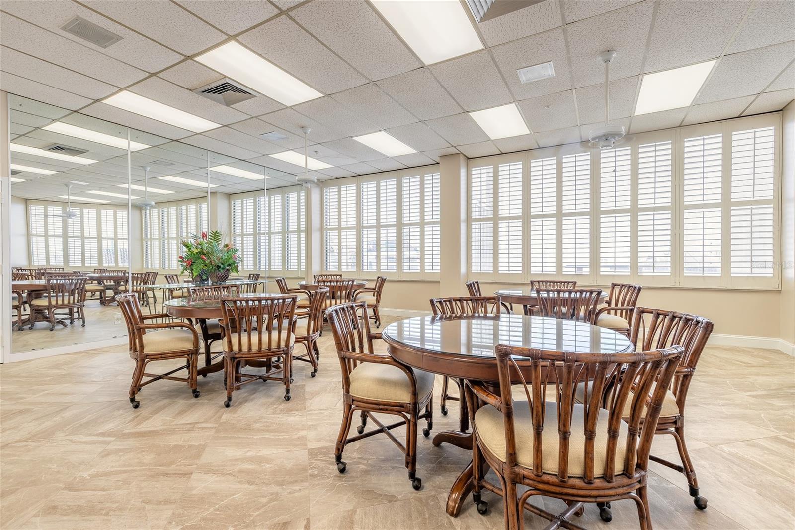 OCEAN 02 CONDO - Residential