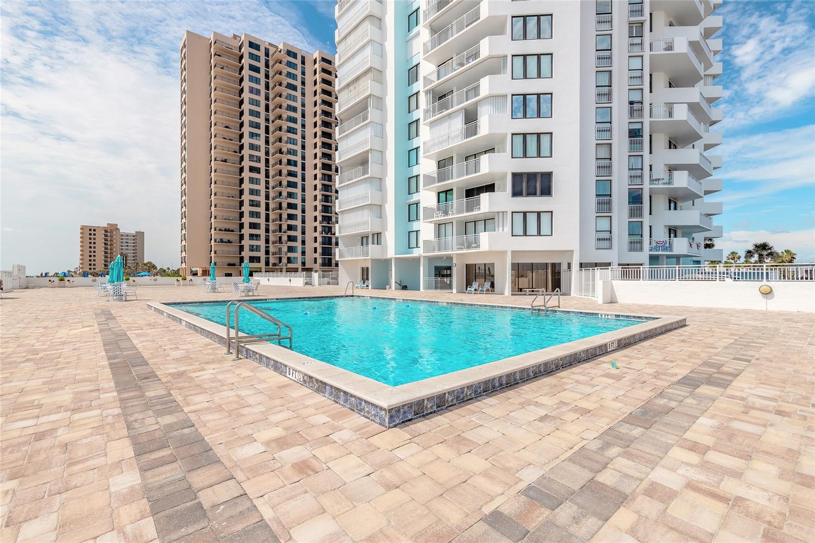 OCEAN 02 CONDO - Residential