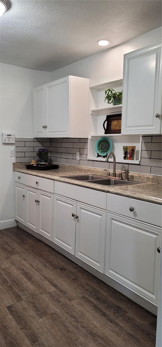 ISLE CATALINA - Residential Lease