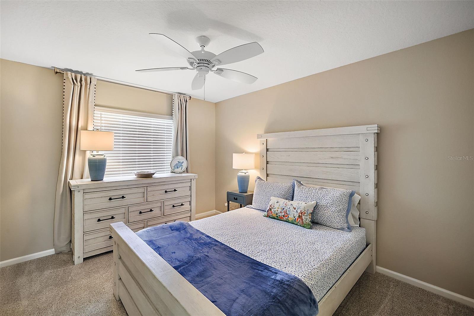 VILLAGES/WEST LAKE UN 49 - Residential