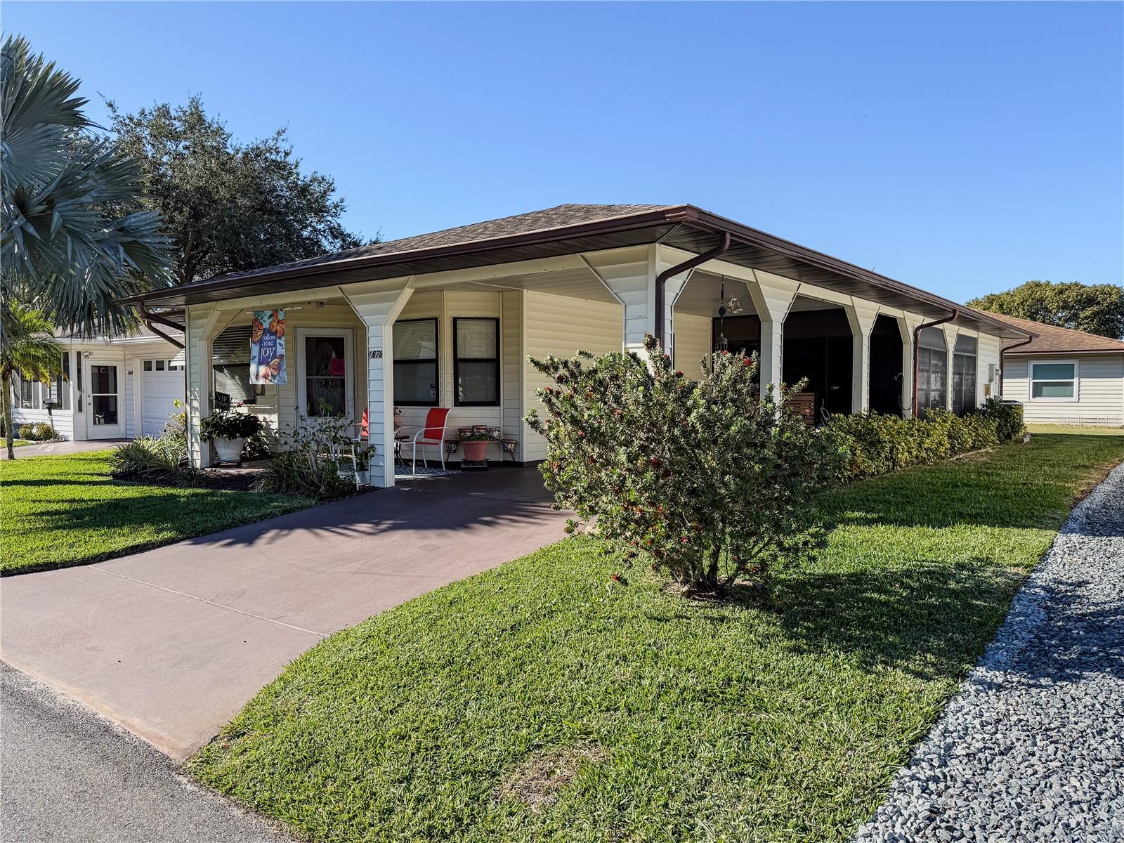 COLONNADES PH 02 - Residential