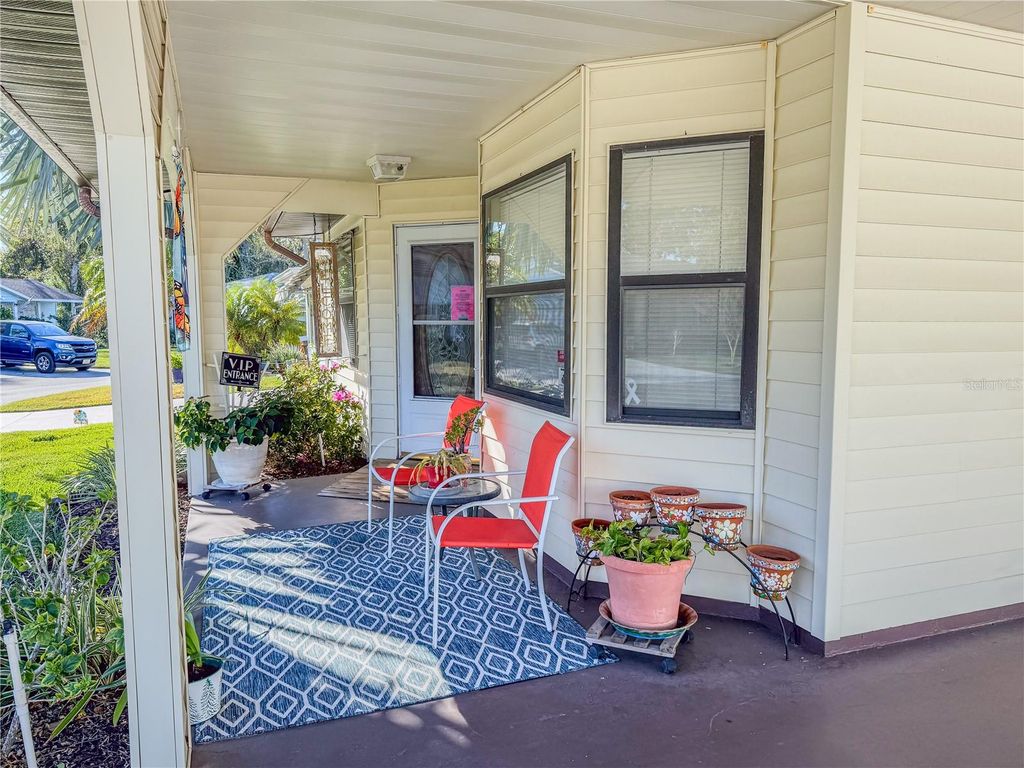 Photo of 1678 Colonnades Circle N, Lakeland, FL 33811 (MLS # L4958204)