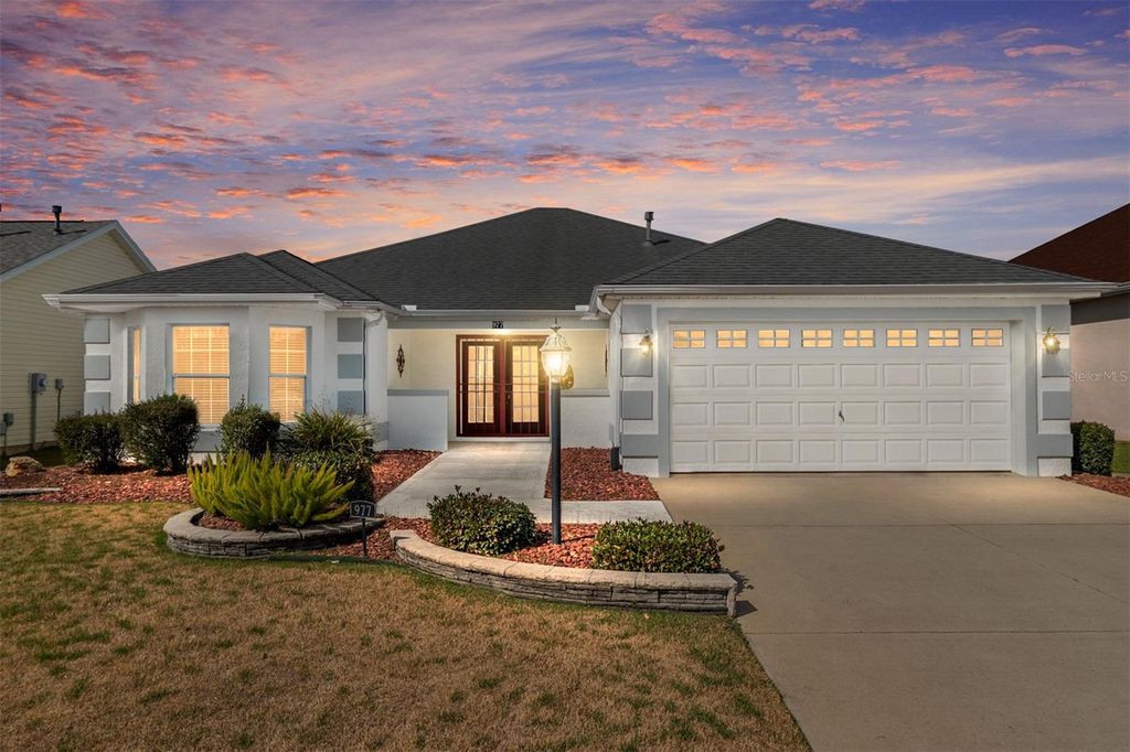 Photo of 977 Caribou Way, The Villages, FL 32162 (MLS # G5108540)